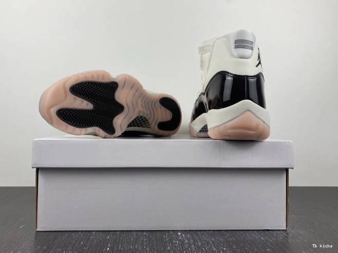 Reps TBK Jordan 11 Air WMNS AR0715-101 Neapolitan 0807